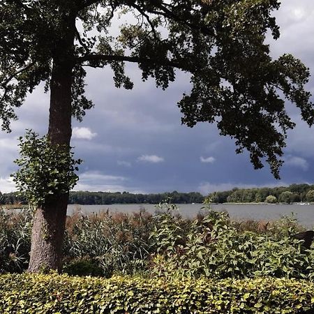 Bungalow Idylle Am See Neuruppin Buitenkant foto