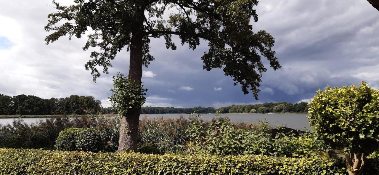 Bungalow Idylle Am See Neuruppin Buitenkant foto